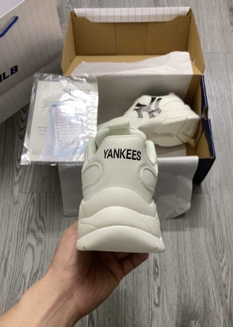 Sneakersy MLB Big Ball Chunky A New York Yankees Białe Czarne Logo Jakość 1:1
